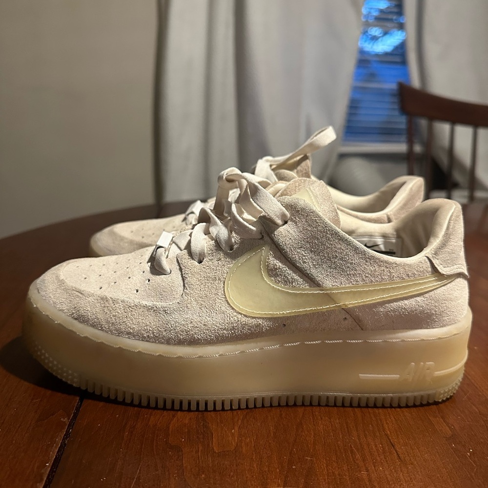 Nike Air Force platform